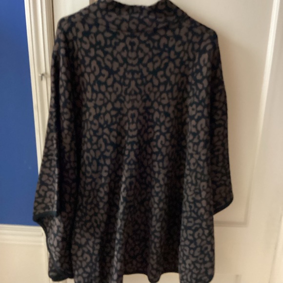 Women’s Zippered Rafaella Cape-Size 2X-New w tags - Picture 2 of 5